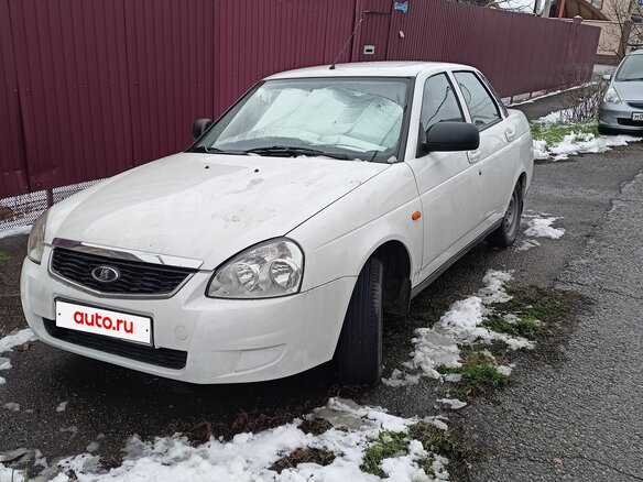 2014 Lada (ВАЗ) Priora I Рестайлинг, белый, 700000 рублей