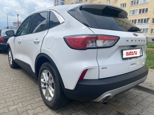 2020 Ford Escape IV, белый, 1500000 рублей - вид 6