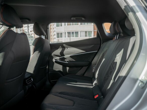 2025 Geely Cityray, серебристый, 2909990 рублей - вид 27