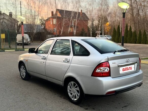 2010 Lada (ВАЗ) Priora I, серебристый, 250000 рублей - вид 14