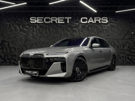 2025 BMW 7 серии 740i xDrive VII (G70), серый, 12840000 рублей, вид 1