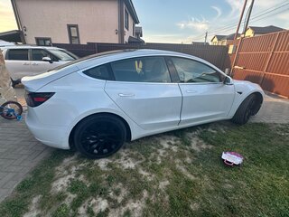 2020 Tesla Model 3 Standart Plus I, белый, 2700000 рублей, вид 2