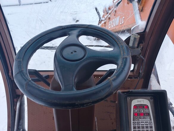 2008 ЭксМаш E130, оранжевый, 2000000 рублей - вид 6