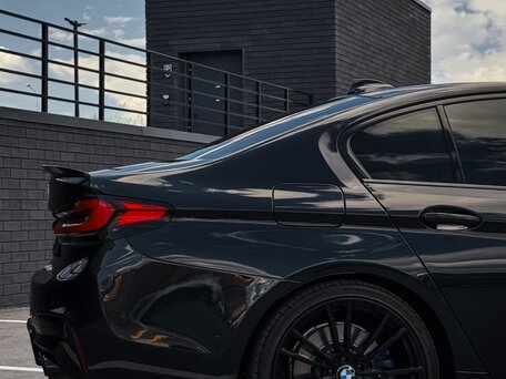 2017 BMW 5 серии 540i VII (G30/G31/G38), синий, 4000000 рублей, вид 3