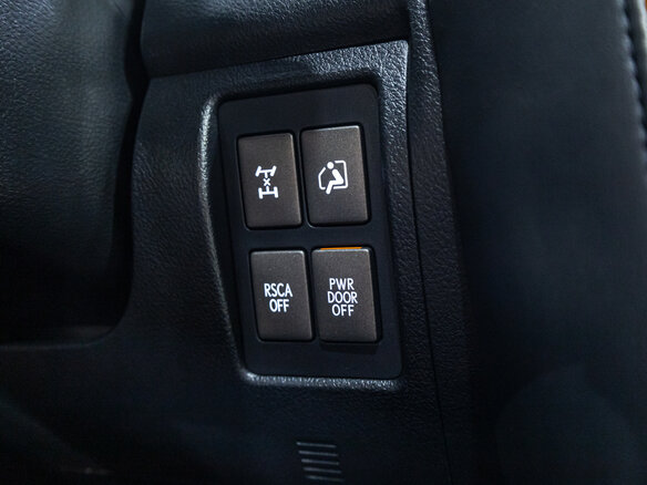2012 Lexus LX 570 III, чёрный, 4058510 рублей - вид 37