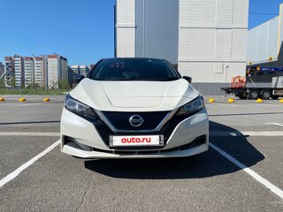 2018 Nissan Leaf II (ZE1), белый, 1800000 рублей, вид 1