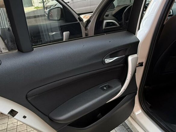 2017 BMW 1 серии 118i II (F20/F21) Рестайлинг, белый, 1465000 рублей - вид 16