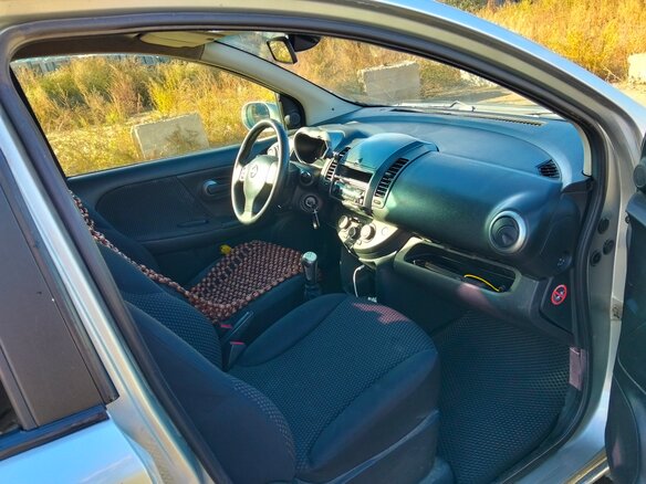 2006 Nissan Note I, серебристый - вид 5