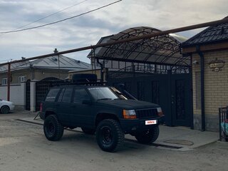 1996 Jeep Grand Cherokee I (ZJ), чёрный, 1350000 рублей, вид 3