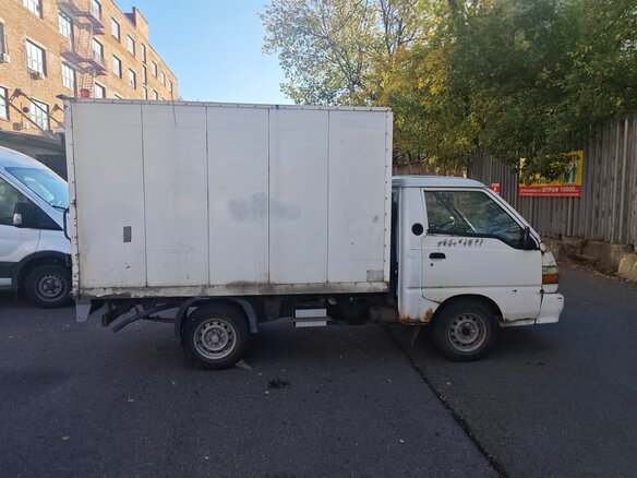 2006 Hyundai Porter, белый, 300000 рублей - вид 2
