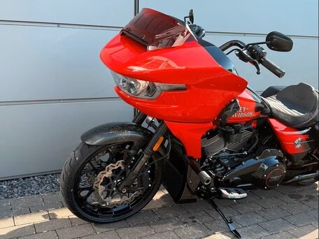 2026 Harley-Davidson Road Glide ST, красный, 6623000 рублей, вид 3