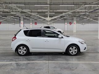 2011 Kia Ceed I Рестайлинг, белый, 440000 рублей, вид 4