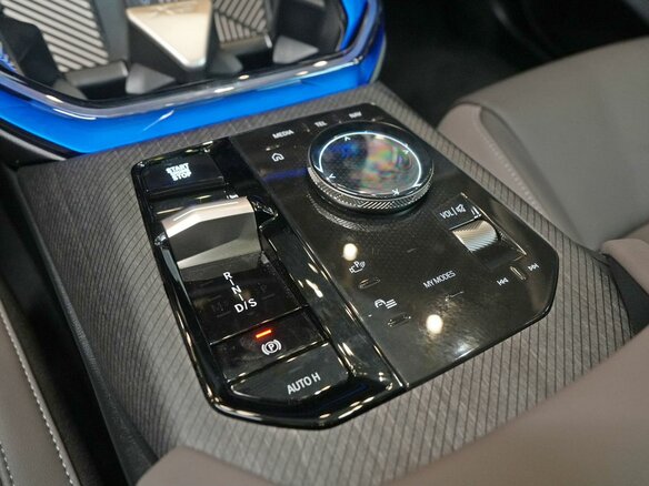 2026 BMW X3 Long 30L xDrive IV (G45/G48), чёрный, 7100000 рублей - вид 16