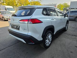 2025 Toyota Corolla Cross I Рестайлинг, белый, 3890000 рублей, вид 2