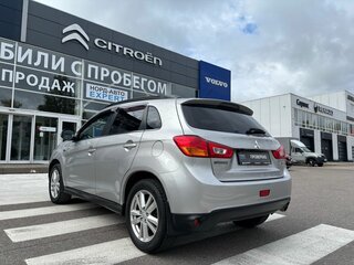 2013 Mitsubishi ASX I Рестайлинг, серебристый, 1350000 рублей, вид 5