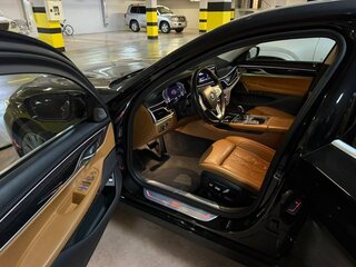 2022 BMW 7 серии Long 740Ld xDrive VI (G11/G12) Рестайлинг, чёрный, 8000000 рублей, вид 5