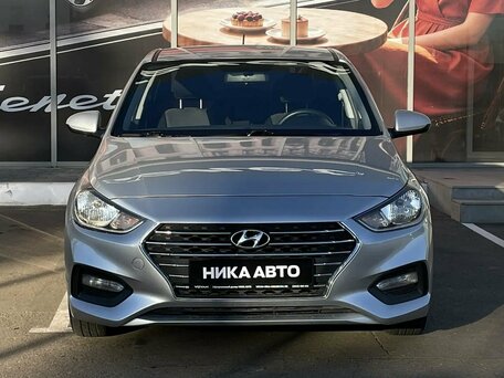 2019 Hyundai Solaris II, серебристый, 1080000 рублей, вид 2