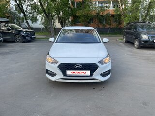 2020 Hyundai Solaris II, белый, 1300000 рублей, вид 2