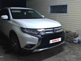 2016 Mitsubishi Outlander III Рестайлинг 2, белый, 2000000 рублей, вид 1
