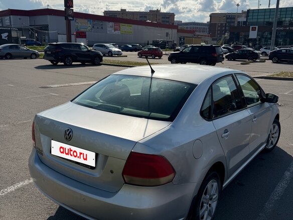 2013 Volkswagen Polo V, серебристый, 650000 рублей - вид 5