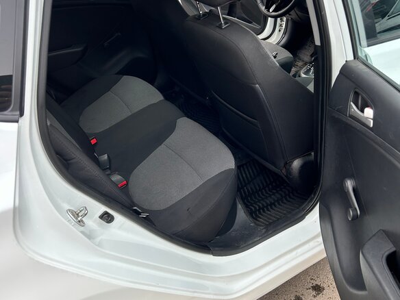 2013 Hyundai Solaris I, белый, 800000 рублей - вид 14