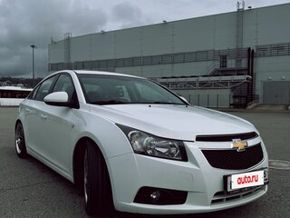 2012 Chevrolet Cruze I, белый, 700000 рублей, вид 3