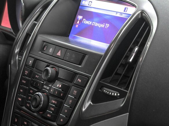 2012 Opel Astra J, красный - вид 13