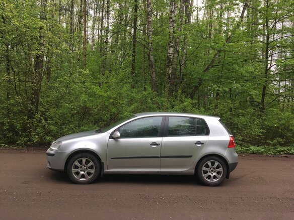 2004 Volkswagen Golf V, серебристый, 419000 рублей - вид 3