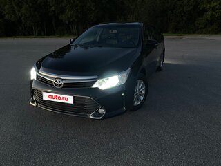 2015 Toyota Camry VII (XV50) Рестайлинг, чёрный, 2100000 рублей, вид 1
