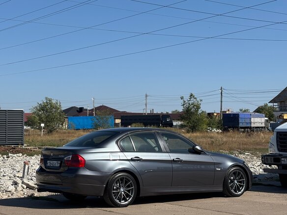 2007 BMW 3 серии 325i V (E90/E91/E92/E93), серый, 1050000 рублей - вид 18