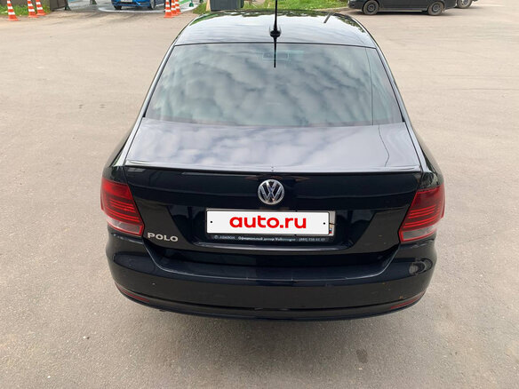 2018 Volkswagen Polo V Рестайлинг, чёрный, 1340000 рублей - вид 6