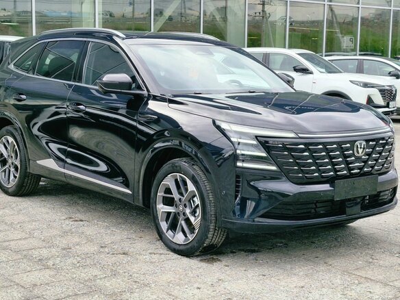 2025 Changan CS75 Plus IV, чёрный - вид 3