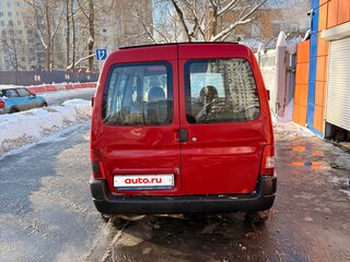2010 Peugeot Partner I Рестайлинг, красный, 450000 рублей, вид 3