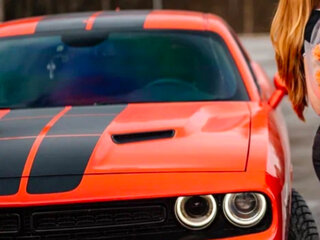 2019 Dodge Challenger III Рестайлинг 2, оранжевый, 1880000 рублей, вид 3