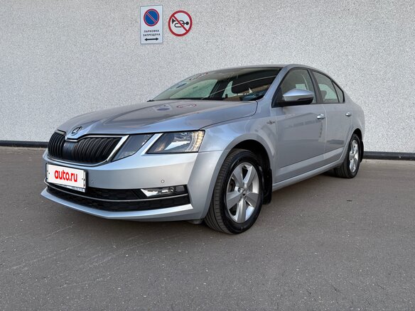 2018 Skoda Octavia III (A7) Рестайлинг, серебристый, 1670000 рублей