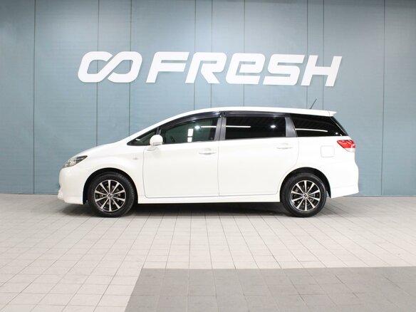 2010 Toyota Wish II, белый - вид 5