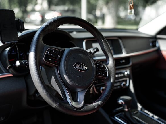 2018 Kia Optima IV, белый, 1700000 рублей - вид 11