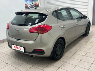 2013 Kia Ceed II, серебристый, 900000 рублей, вид 5