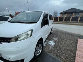 2011 Nissan NV200, белый, 920000 рублей, вид 2