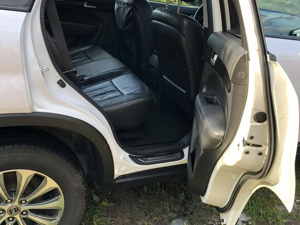 2011 Kia Sorento II, белый, 1300000 рублей - вид 21