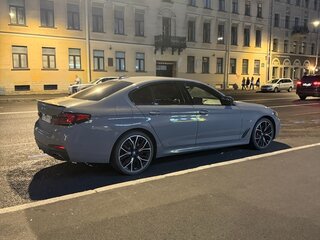 2022 BMW 5 серии 530e VII (G30/G31/G38) Рестайлинг, серый, 5600000 рублей, вид 2