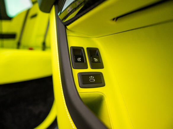 2025 Rolls-Royce Cullinan Black Badge I Рестайлинг (Series II), серый - вид 28