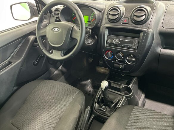 2016 Lada (ВАЗ) Granta I, серебристый, 455000 рублей - вид 2
