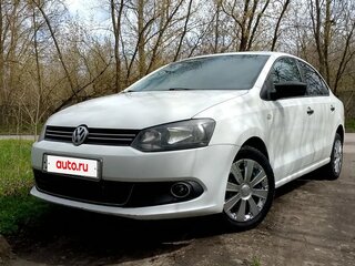 2014 Volkswagen Polo V, белый, 700000 рублей, вид 1