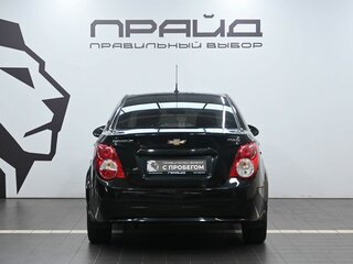 2014 Chevrolet Aveo II, чёрный, 809900 рублей, вид 4