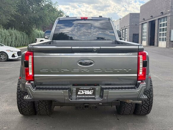2026 Ford F-350, серый, 13980000 рублей - вид 3