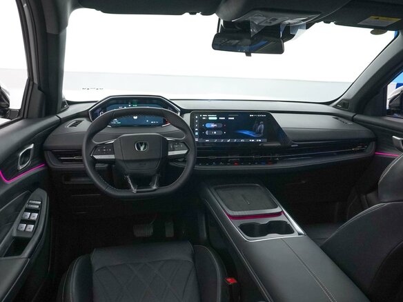 2025 Changan CS55 Plus II Рестайлинг, серый, 3398888 рублей - вид 5