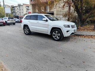 2013 Jeep Grand Cherokee IV (WK2) Рестайлинг, белый, 2500000 рублей, вид 3