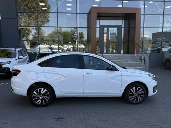 2026 Lada (ВАЗ) Vesta I Рестайлинг (NG), белый, 2015000 рублей - вид 4