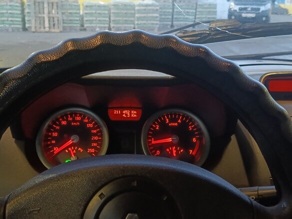 2004 Renault Megane II, чёрный, 230000 рублей - вид 7
